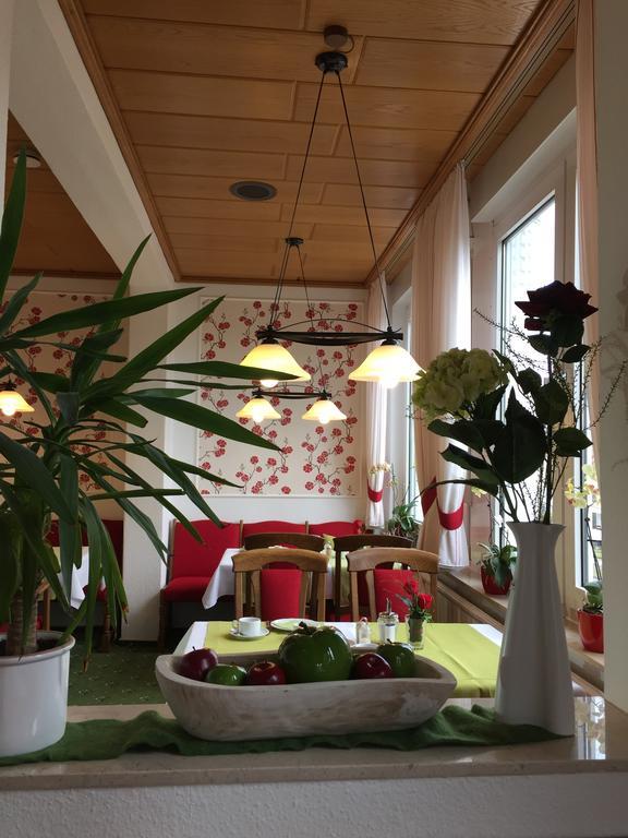 Thermen Hotel Pension Villa Holstein บาดซัลซูเฟลน ภายนอก รูปภาพ