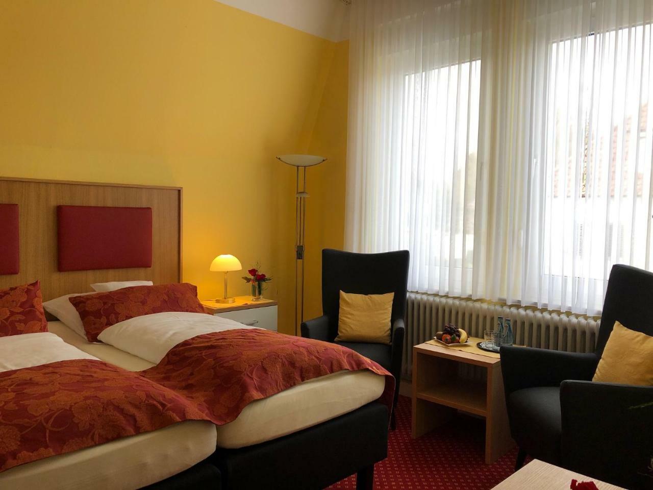 Thermen Hotel Pension Villa Holstein บาดซัลซูเฟลน ภายนอก รูปภาพ